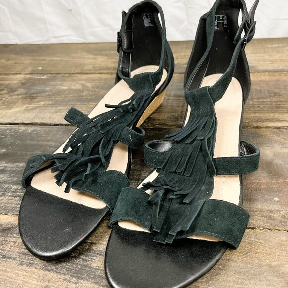 CLARKS Gladiator Black Strappy Sandal Wedge Women's 12 Heel Suede Fringe Abigail - Picture 2 of 7